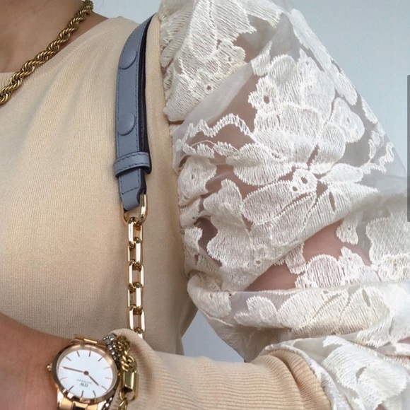 โ - Picture 6 of 12